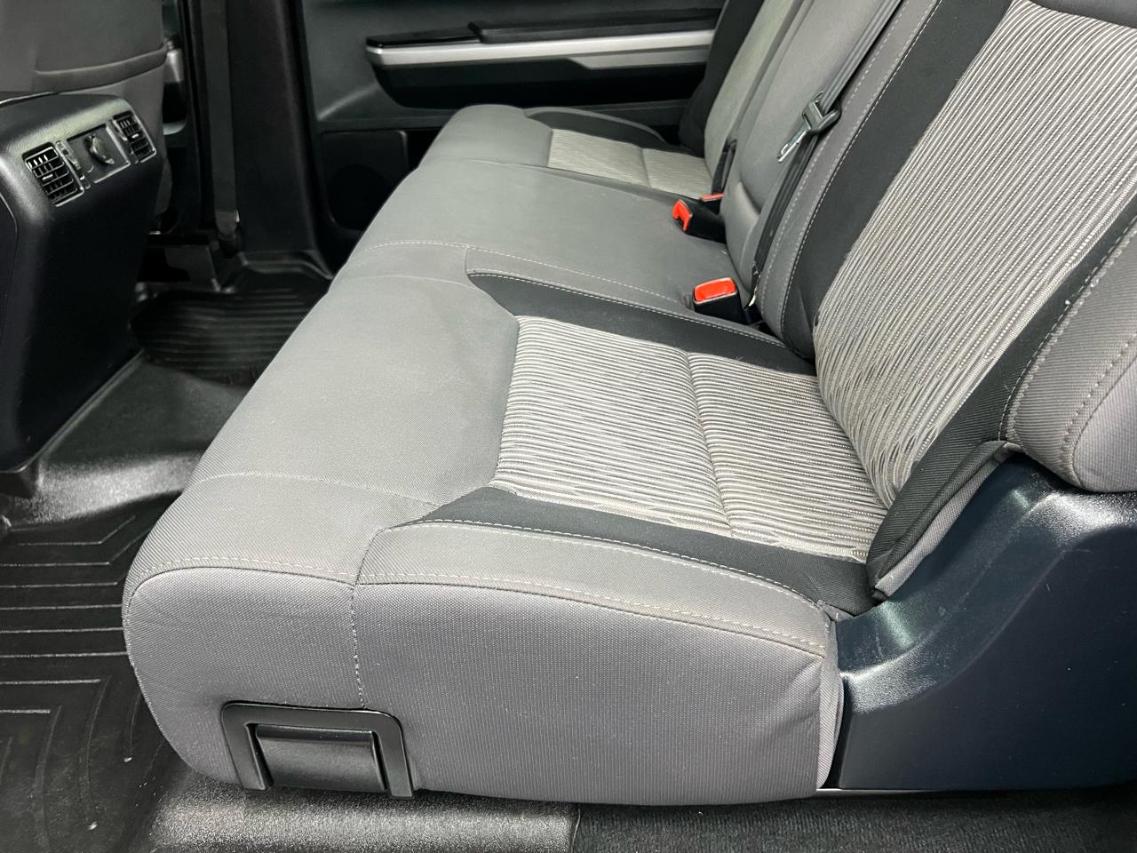 Toyota Tundra SR5 5.7L V8 FFV CrewMax 4WD 2016