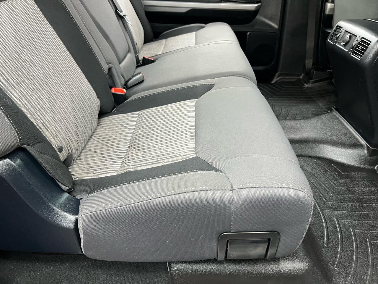 Toyota Tundra SR5 5.7L V8 FFV CrewMax 4WD 2016