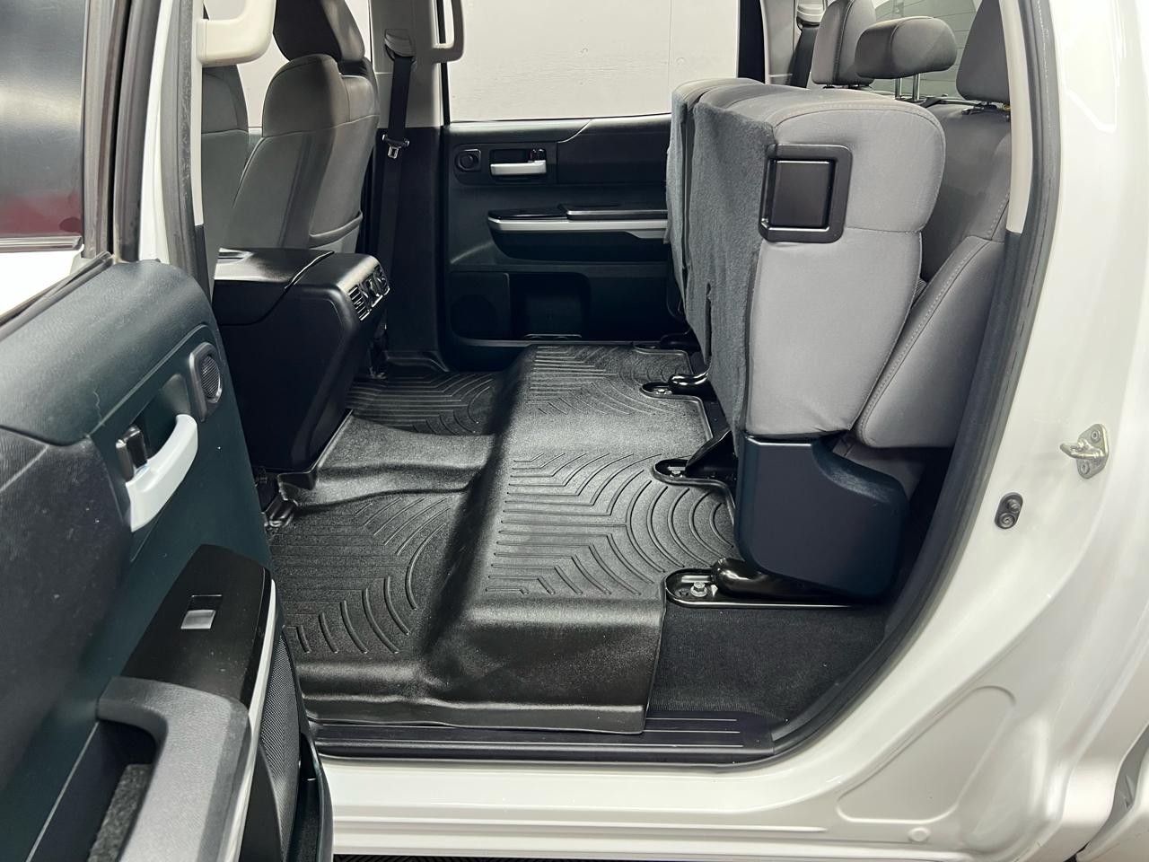 Toyota Tundra SR5 5.7L V8 FFV CrewMax 4WD 2016