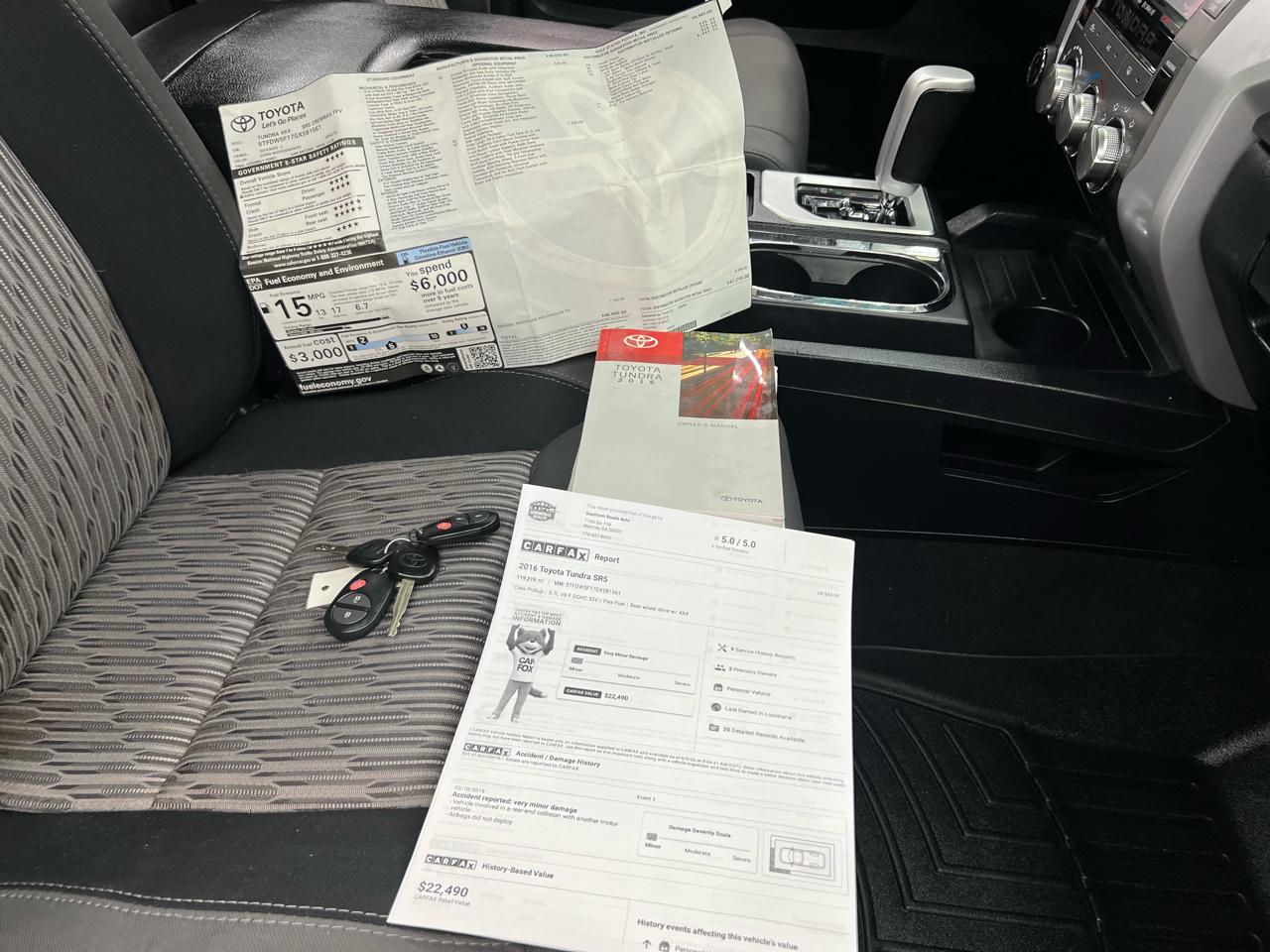 Toyota Tundra SR5 5.7L V8 FFV CrewMax 4WD 2016