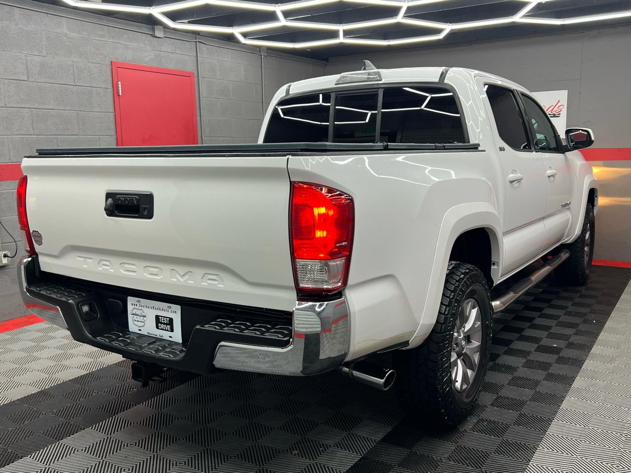Toyota Tacoma  2016