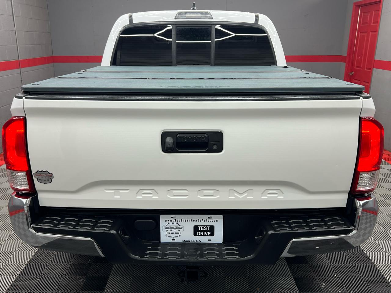 Toyota Tacoma  2016