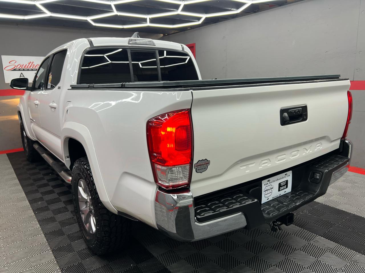 Toyota Tacoma  2016