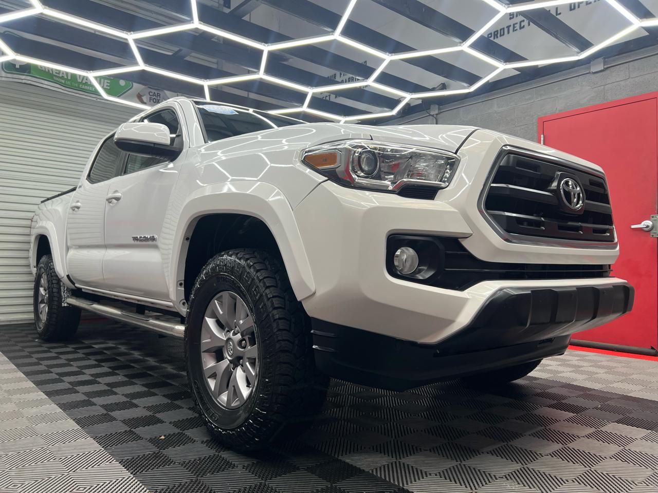 Toyota Tacoma  2016