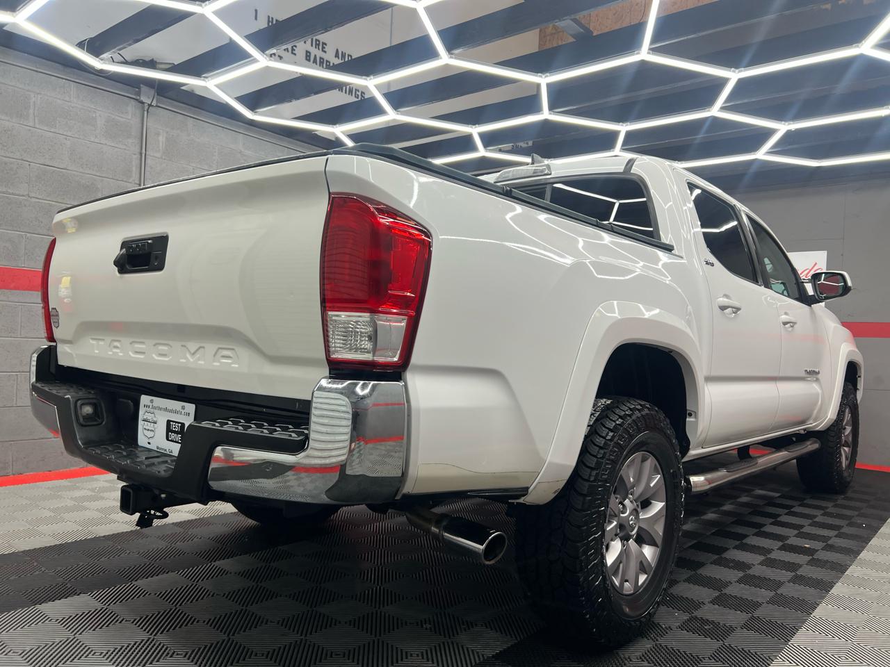 Toyota Tacoma  2016