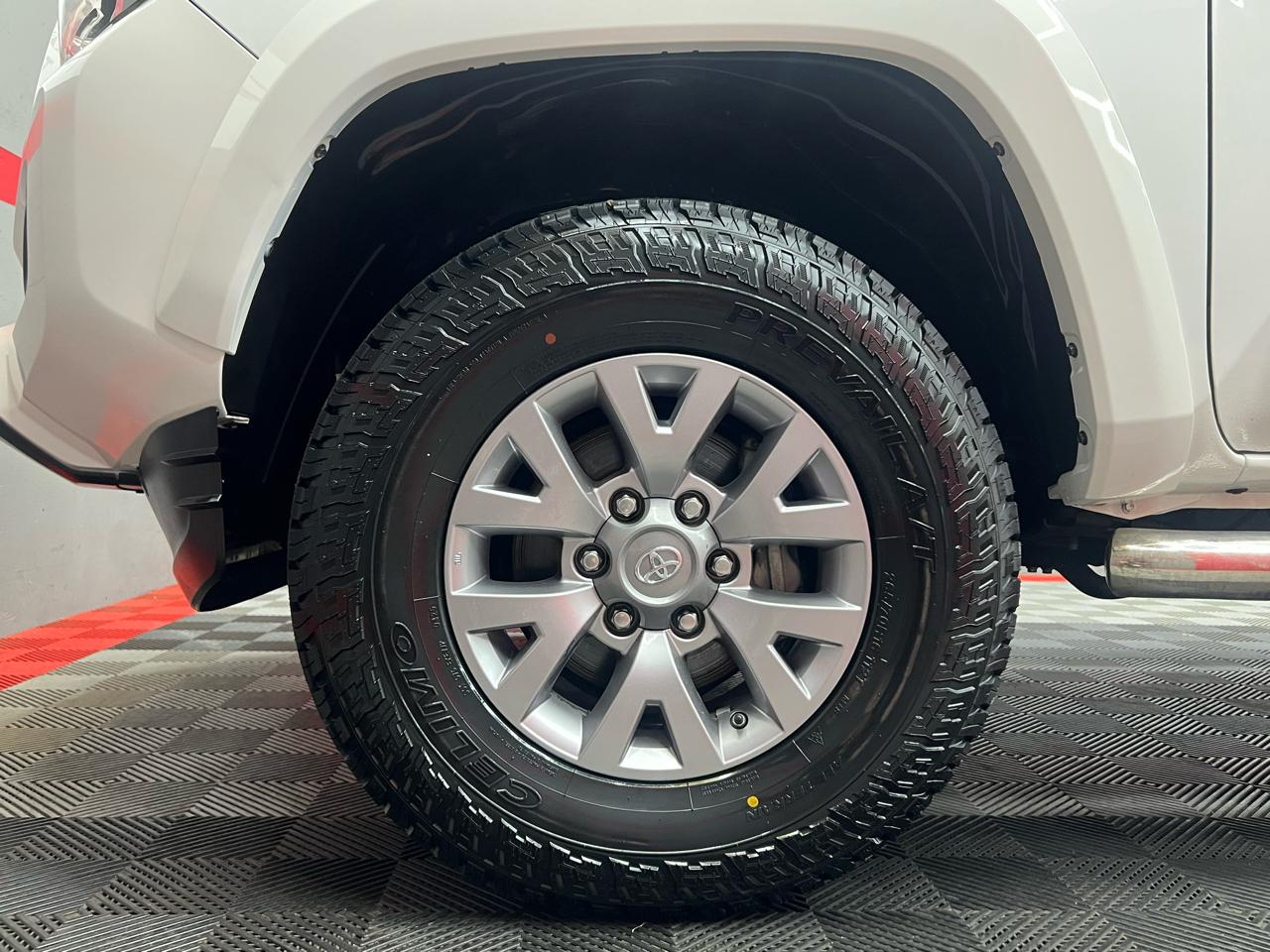 Toyota Tacoma  2016