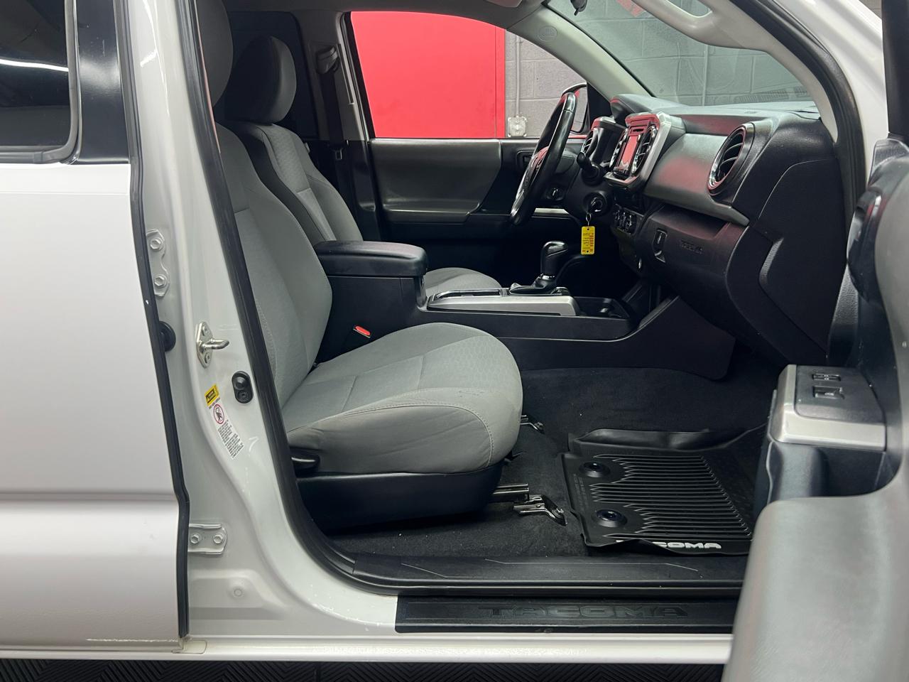 Toyota Tacoma  2016