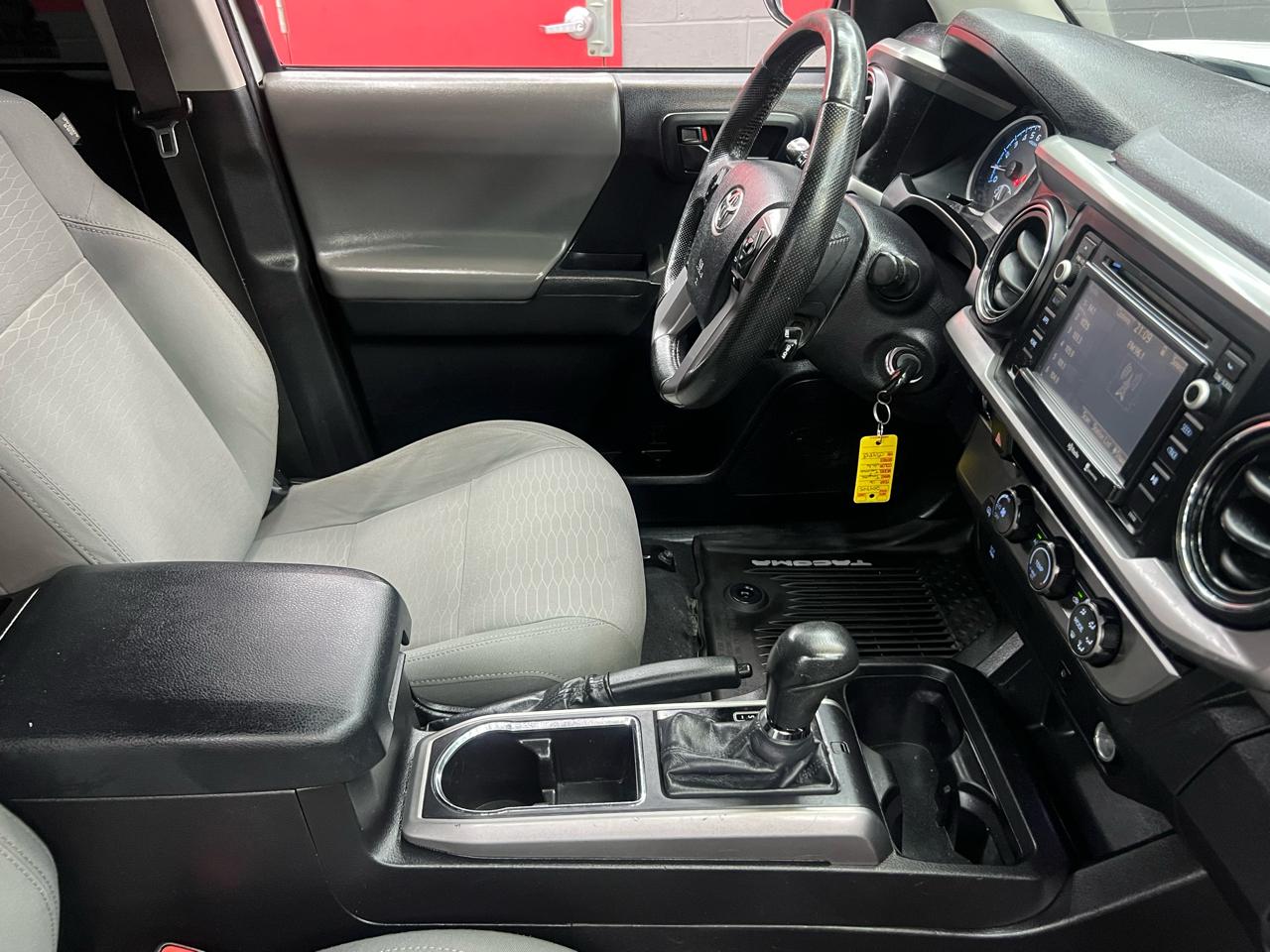 Toyota Tacoma  2016
