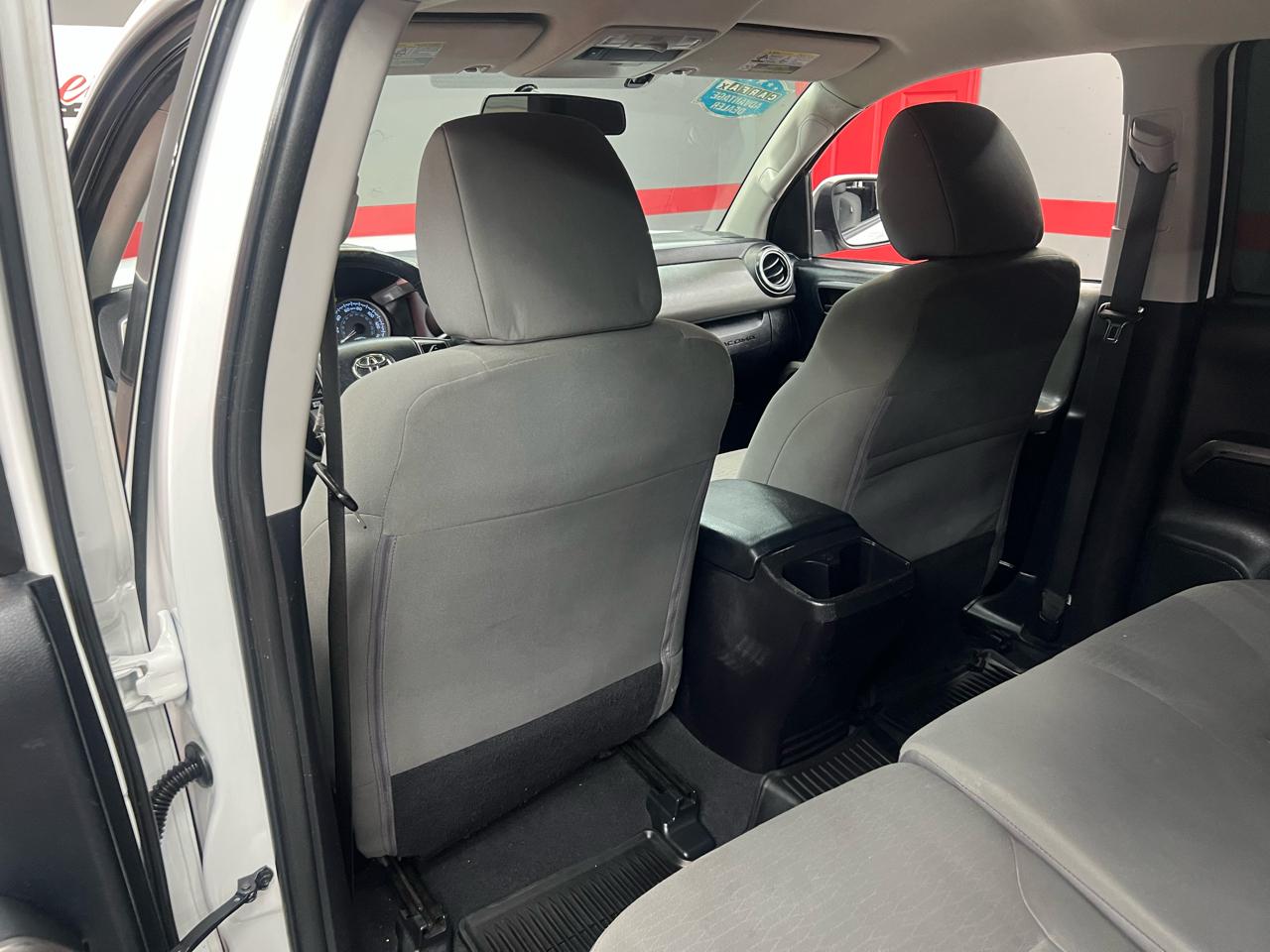 Toyota Tacoma  2016