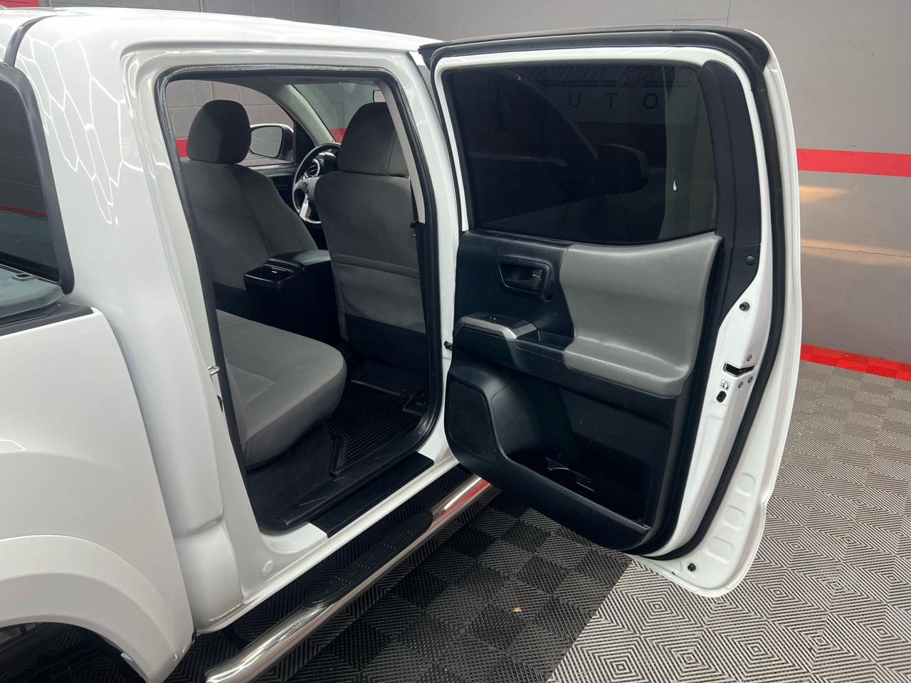 Toyota Tacoma  2016