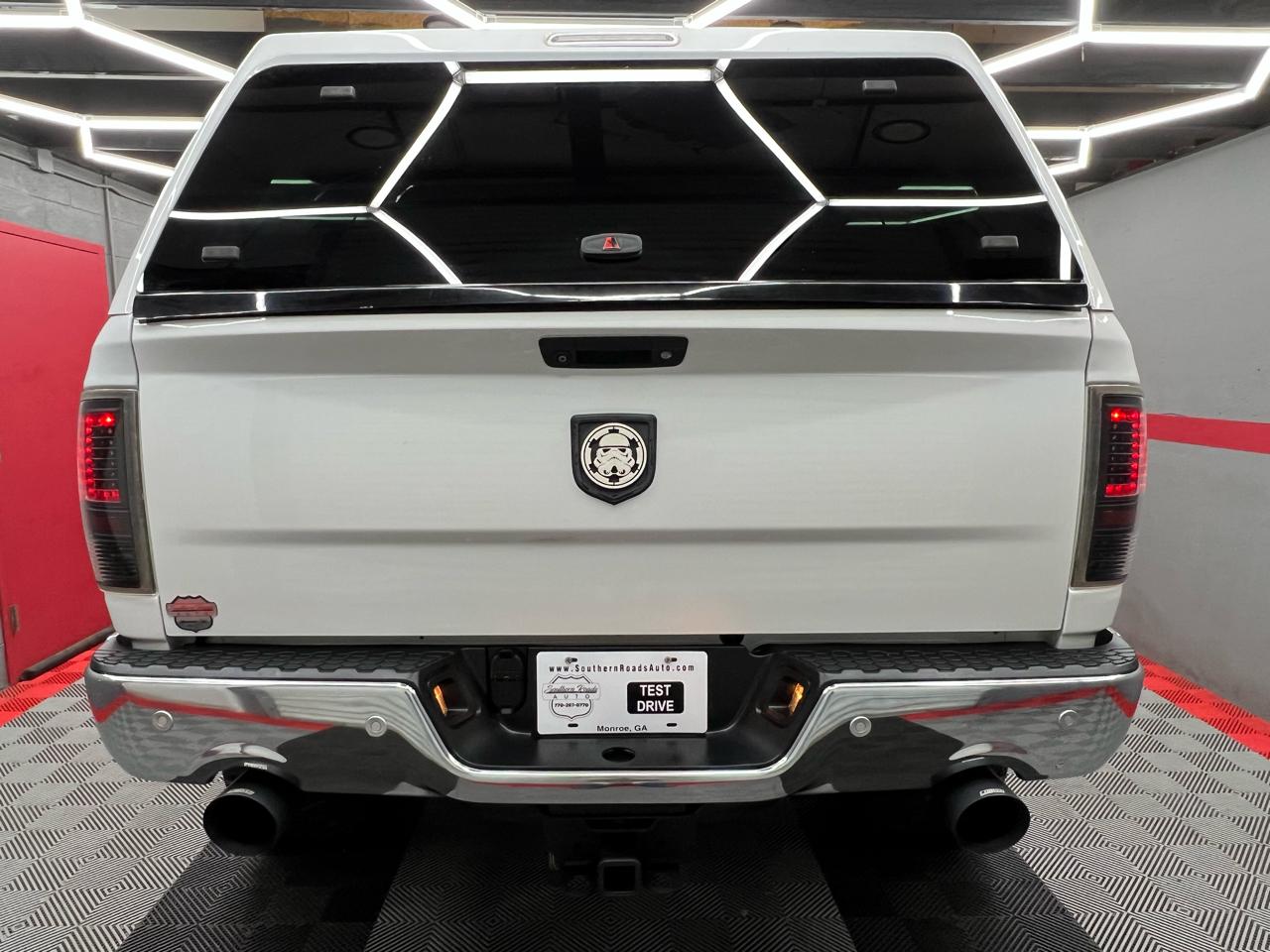 RAM 1500 SLT Crew Cab SWB 4WD 2016