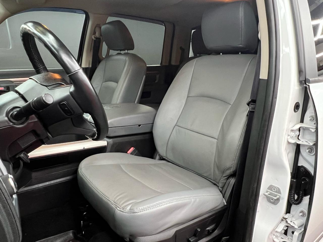 RAM 1500 SLT Crew Cab SWB 4WD 2016