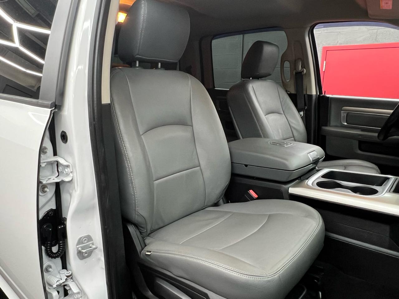 RAM 1500 SLT Crew Cab SWB 4WD 2016