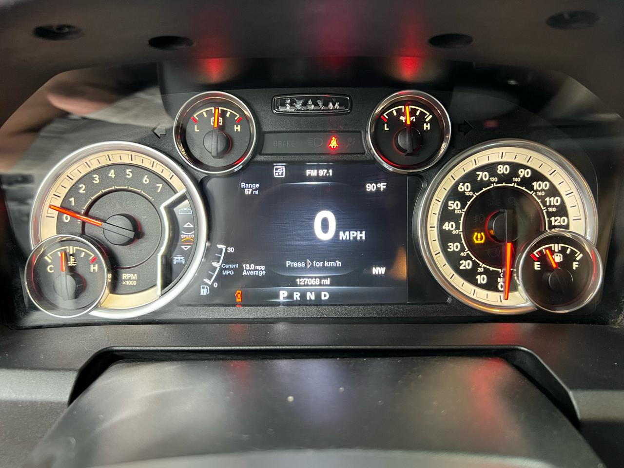 RAM 1500 SLT Crew Cab SWB 4WD 2016