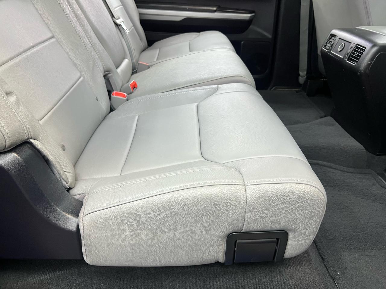 Toyota Tundra Limited 5.7L FFV CrewMax 4WD 2016