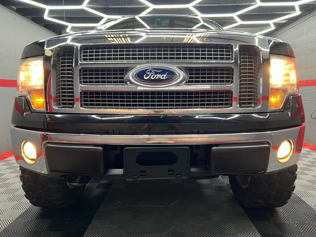 Ford F-150 4WD SuperCrew 150" Lariat 2011