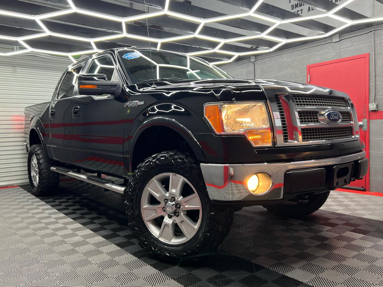 Ford F-150 4WD SuperCrew 150" Lariat 2011