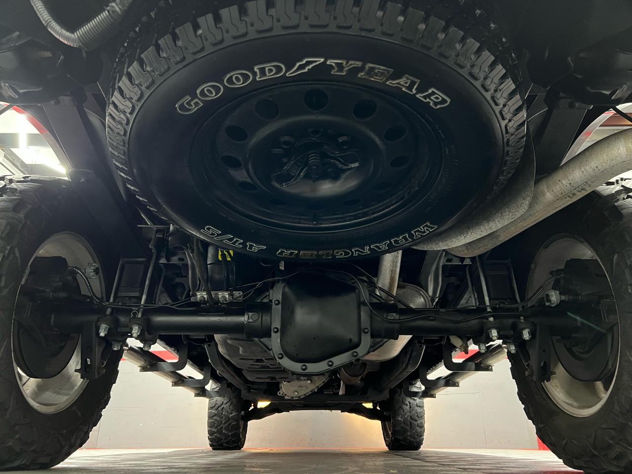Ford F-150 4WD SuperCrew 150" Lariat 2011