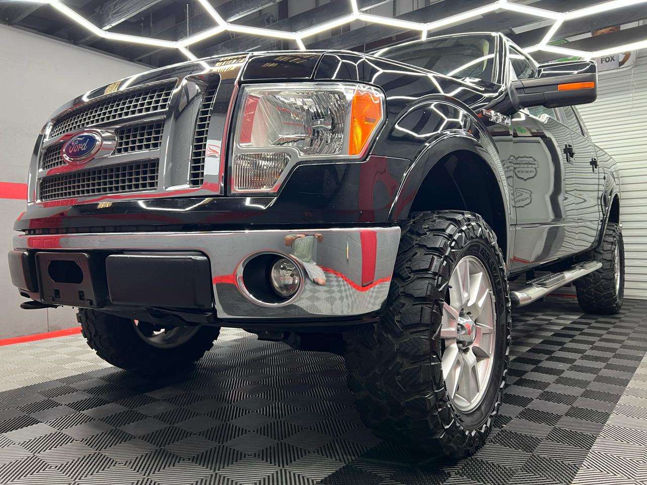 Ford F-150 4WD SuperCrew 150" Lariat 2011