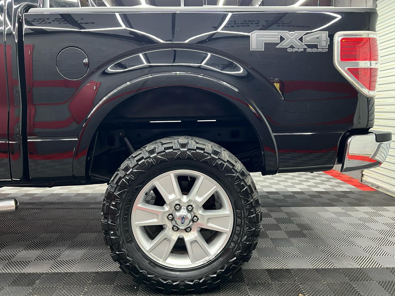 Ford F-150 4WD SuperCrew 150" Lariat 2011