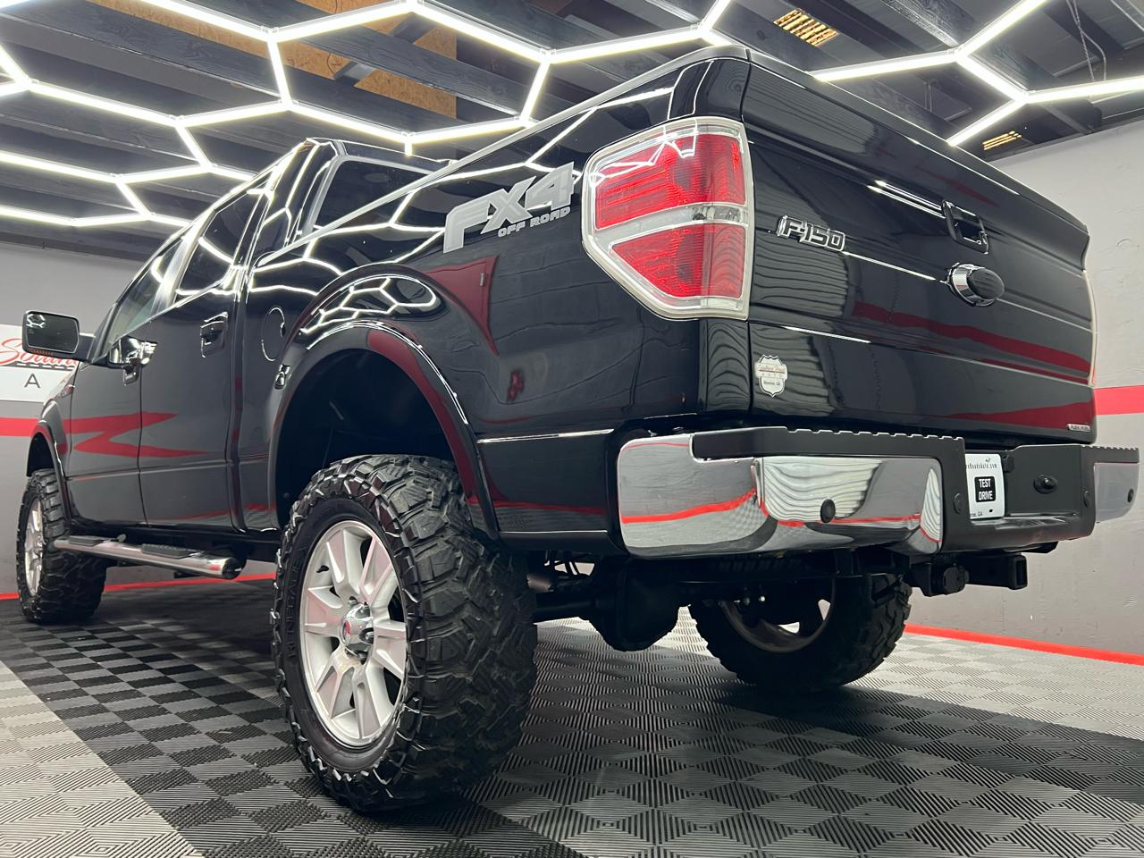 Ford F-150 4WD SuperCrew 150" Lariat 2011