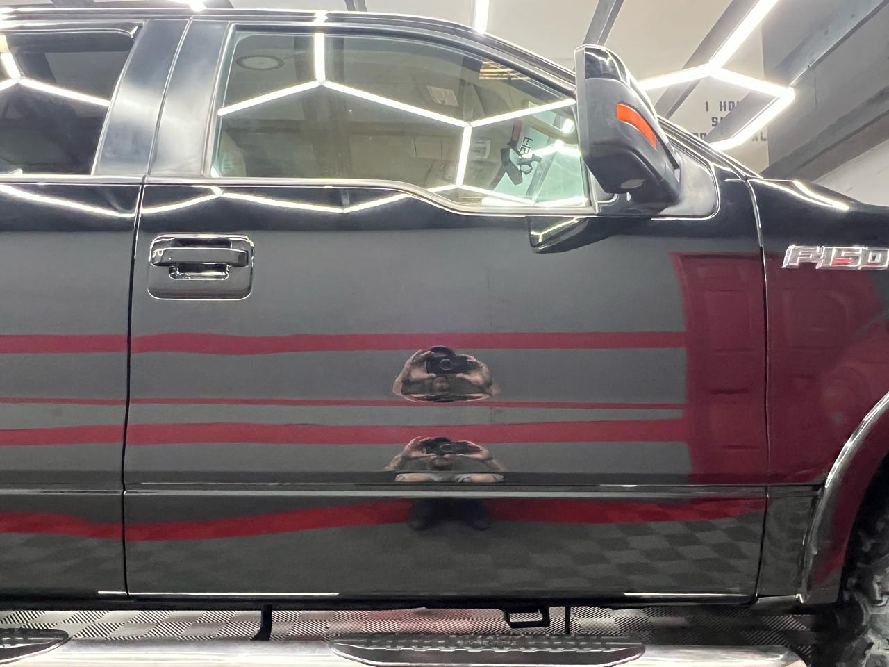Ford F-150 4WD SuperCrew 150" Lariat 2011