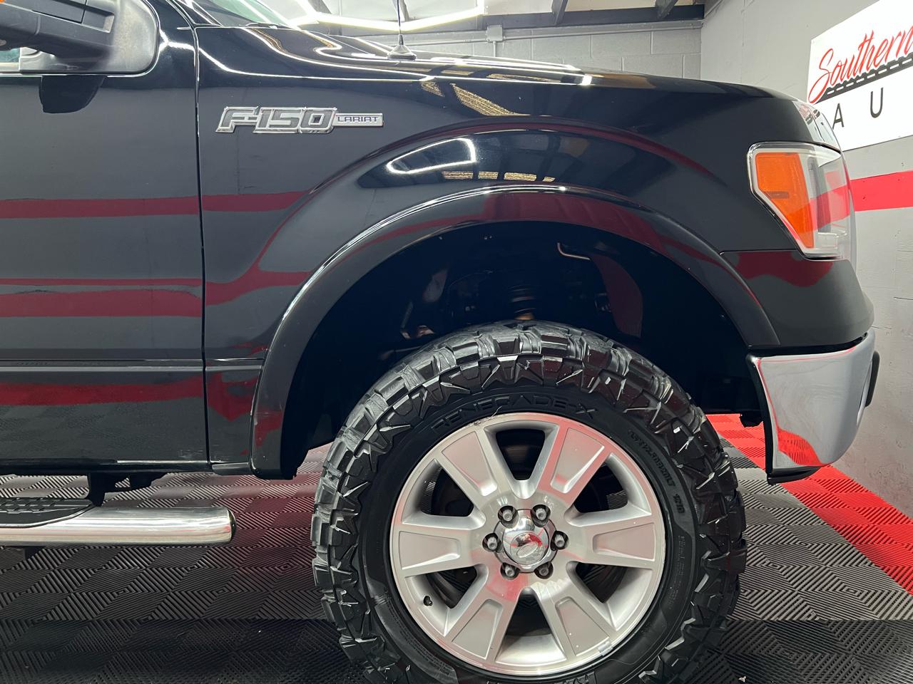 Ford F-150 4WD SuperCrew 150" Lariat 2011