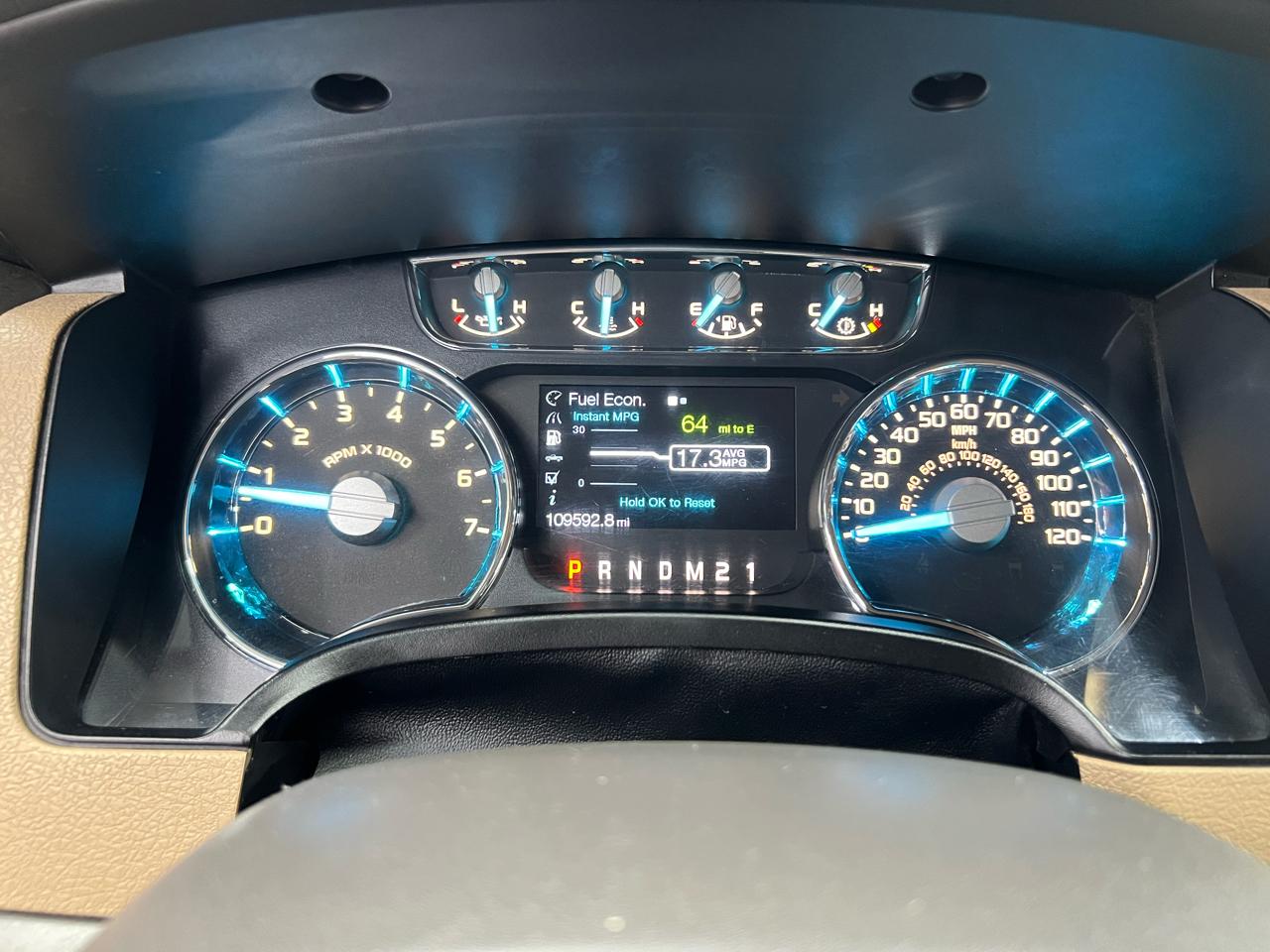 Ford F-150 4WD SuperCrew 150" Lariat 2011