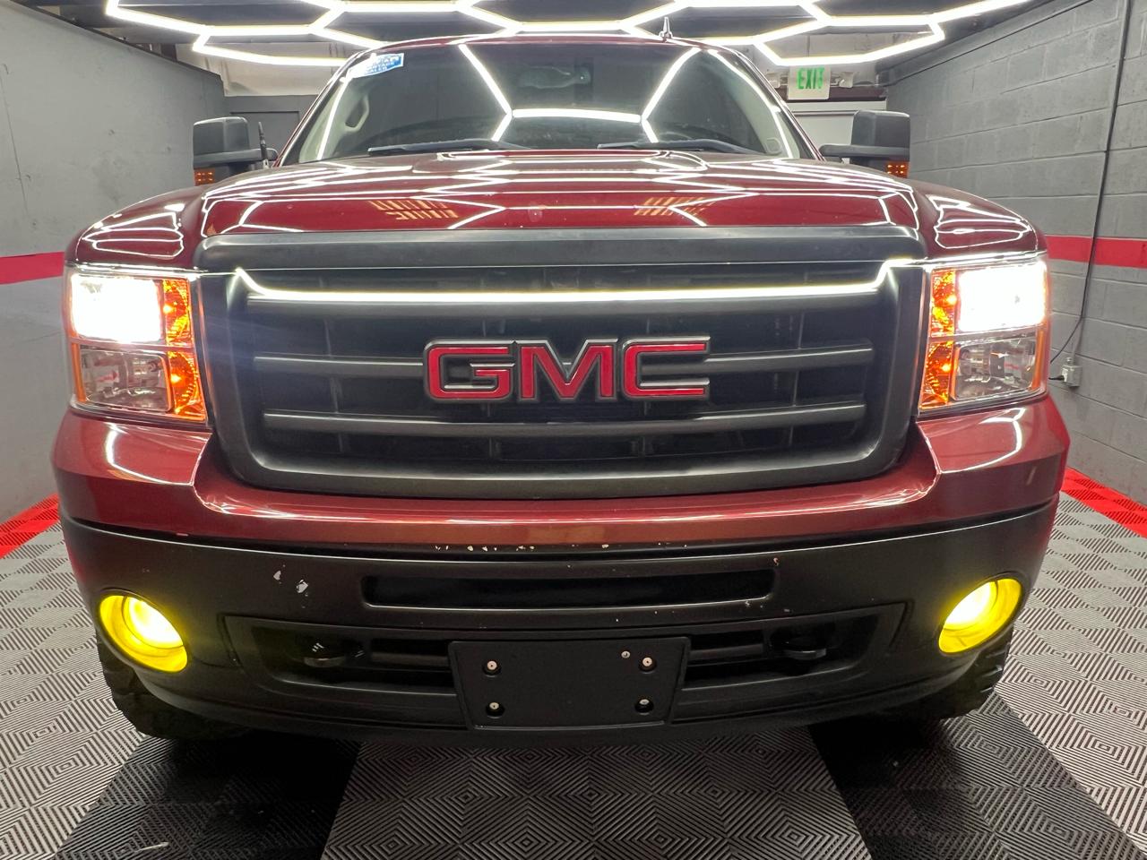 GMC Sierra 1500 SLT Crew Cab 4WD 2013