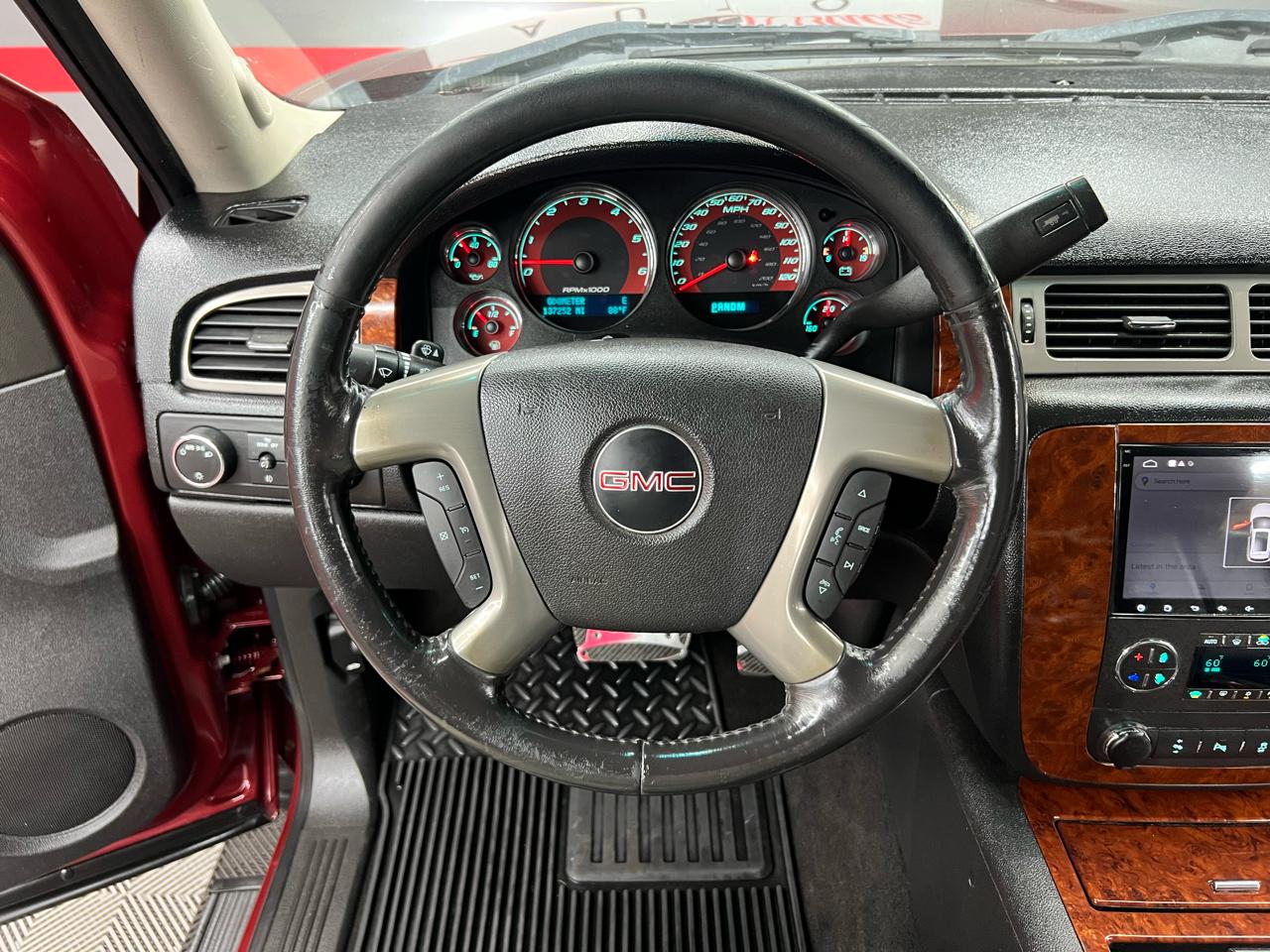 GMC Sierra 1500 SLT Crew Cab 4WD 2013