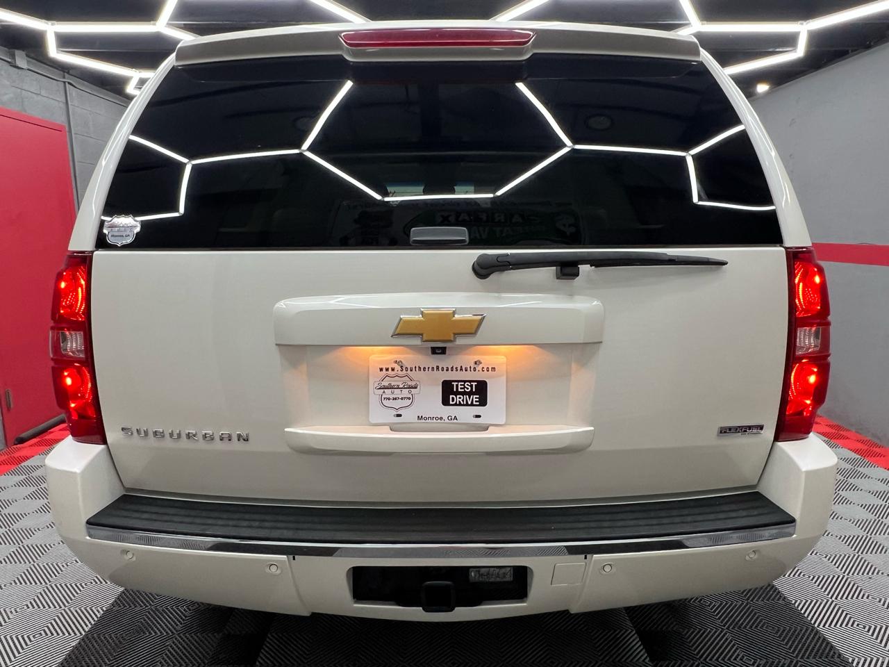 Chevrolet Suburban LTZ 1500 4WD 2012