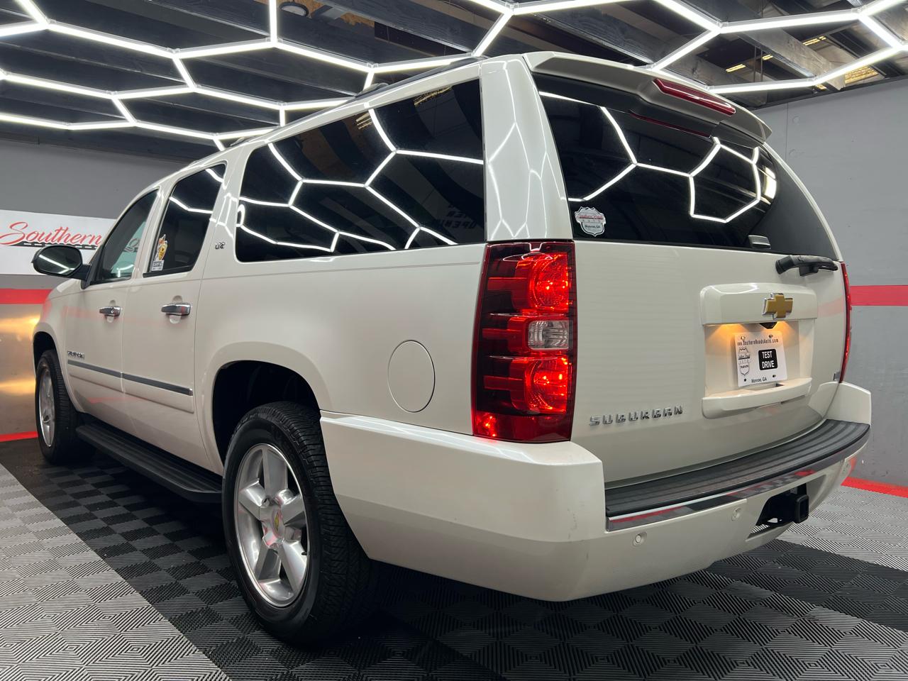 Chevrolet Suburban LTZ 1500 4WD 2012