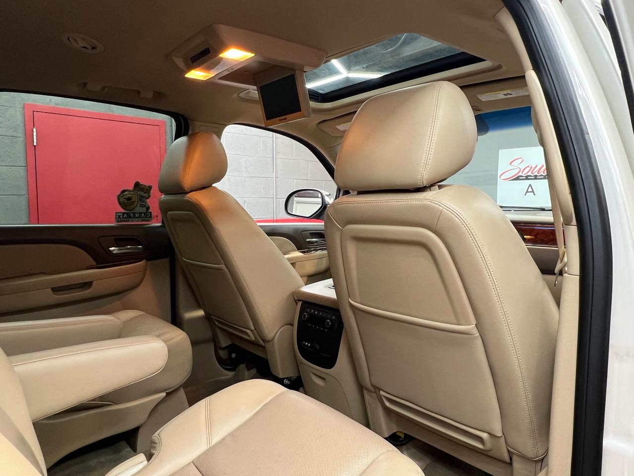 Chevrolet Suburban LTZ 1500 4WD 2012