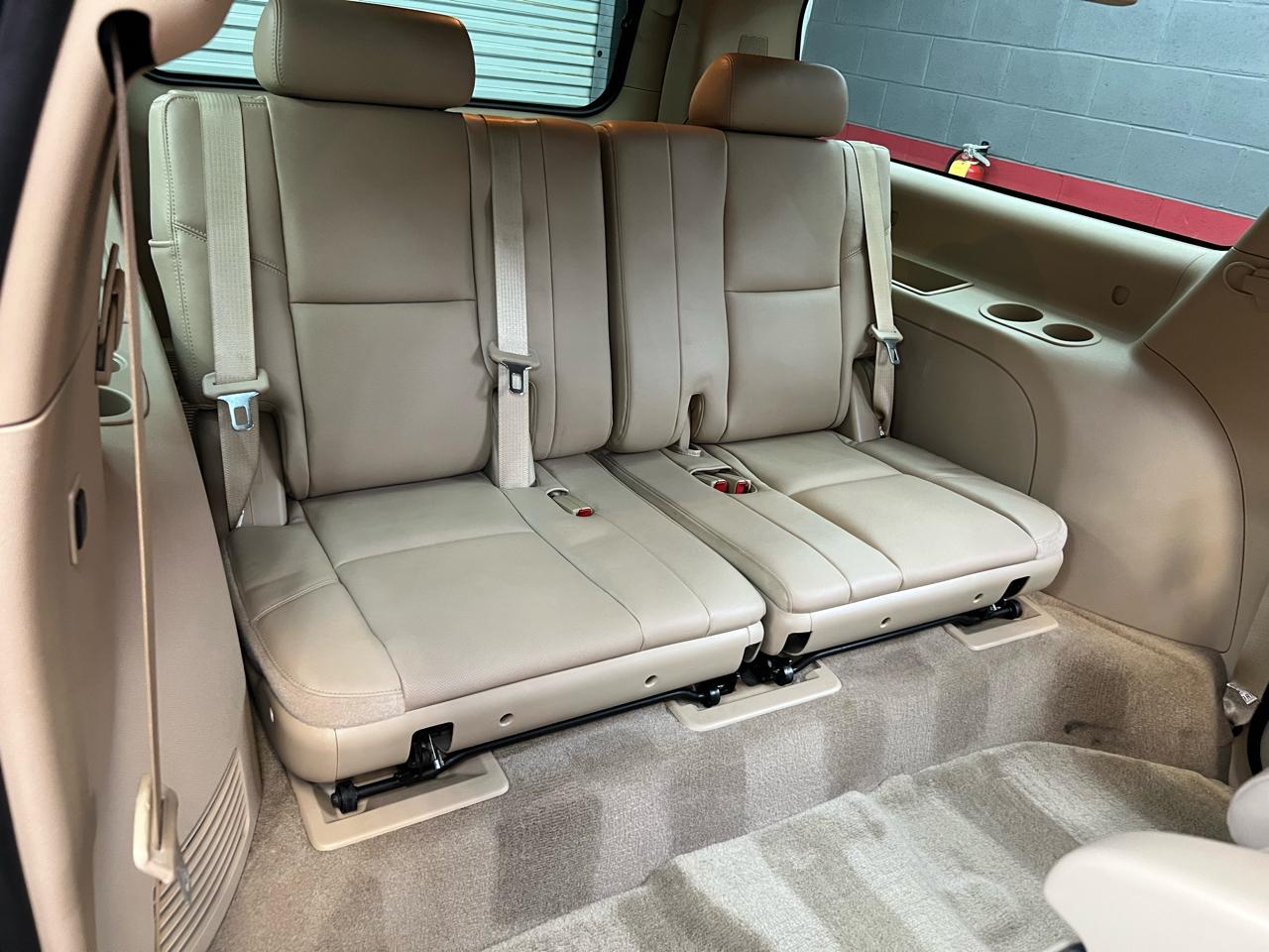 Chevrolet Suburban LTZ 1500 4WD 2012