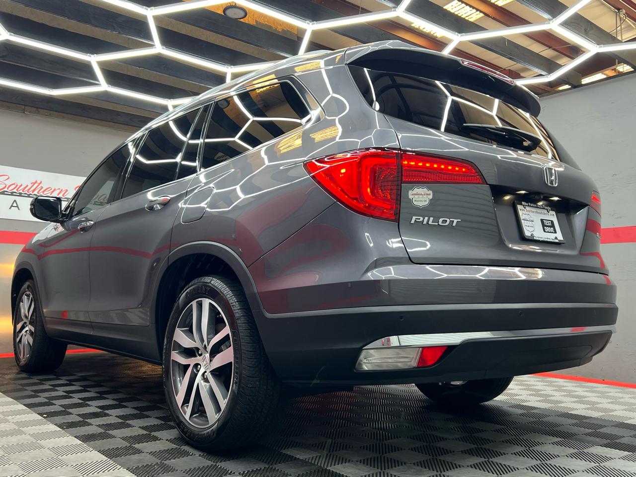 Honda Pilot Touring 2WD 2018