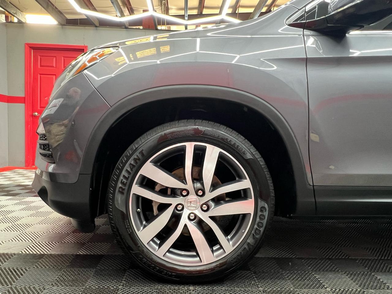 Honda Pilot Touring 2WD 2018