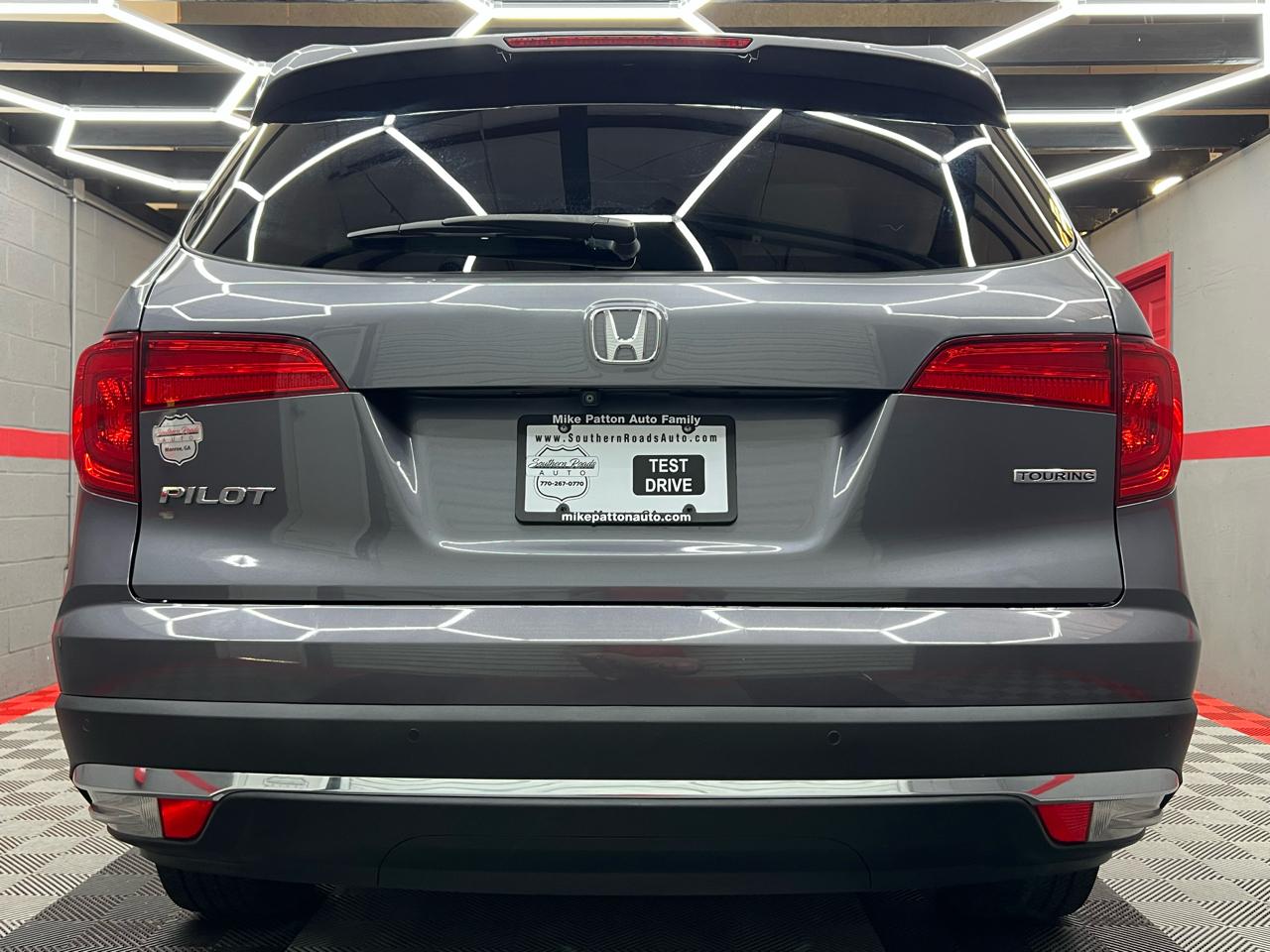 Honda Pilot Touring 2WD 2018