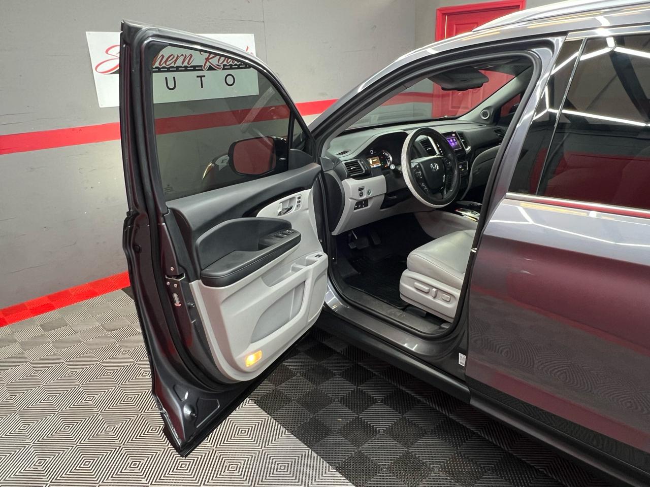 Honda Pilot Touring 2WD 2018
