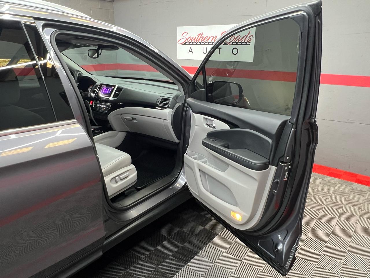 Honda Pilot Touring 2WD 2018
