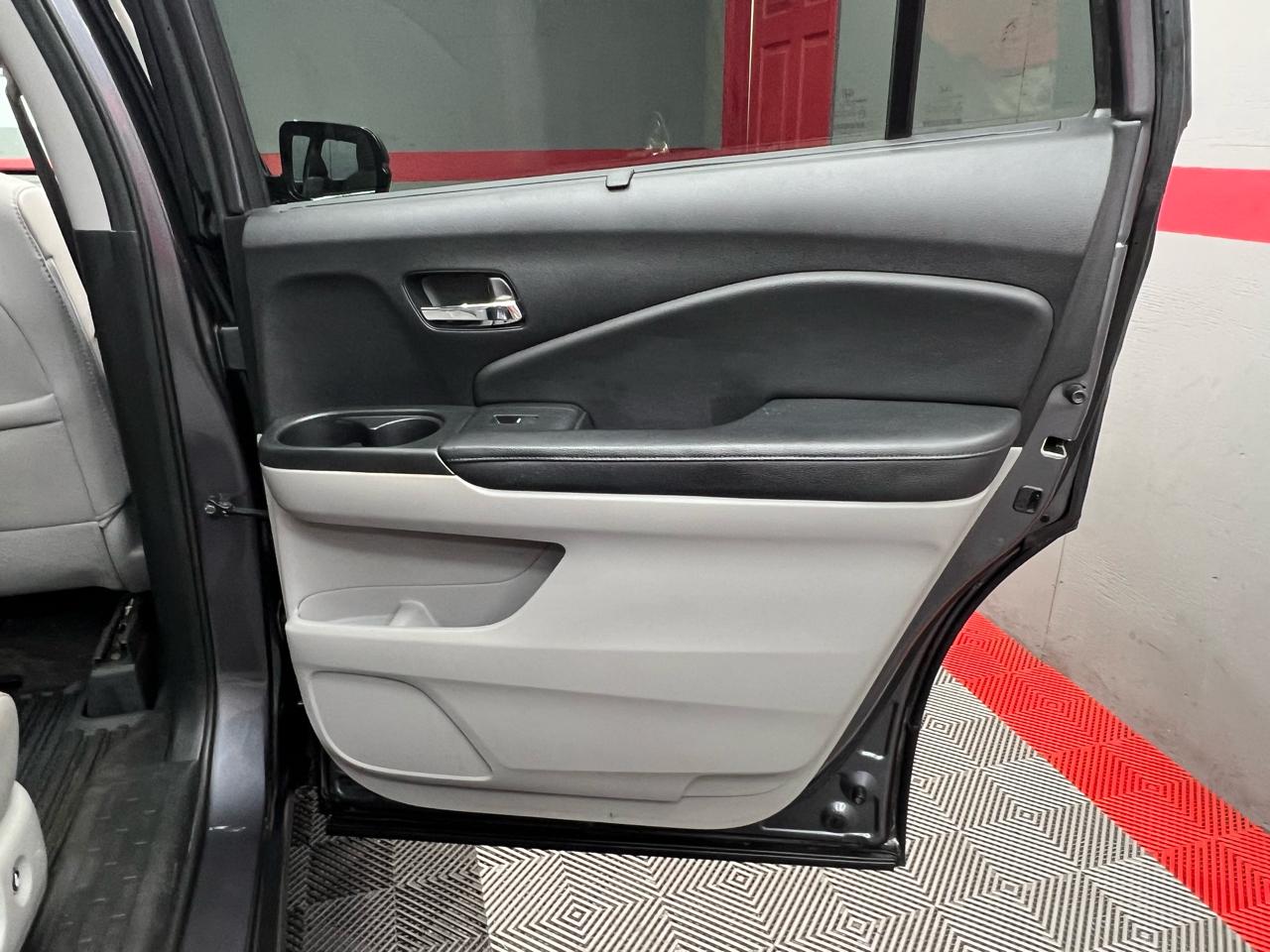 Honda Pilot Touring 2WD 2018