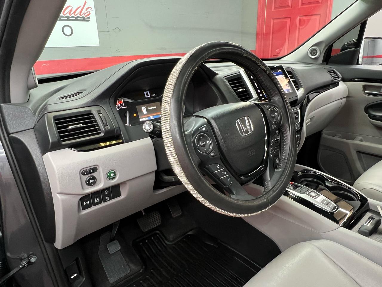 Honda Pilot Touring 2WD 2018