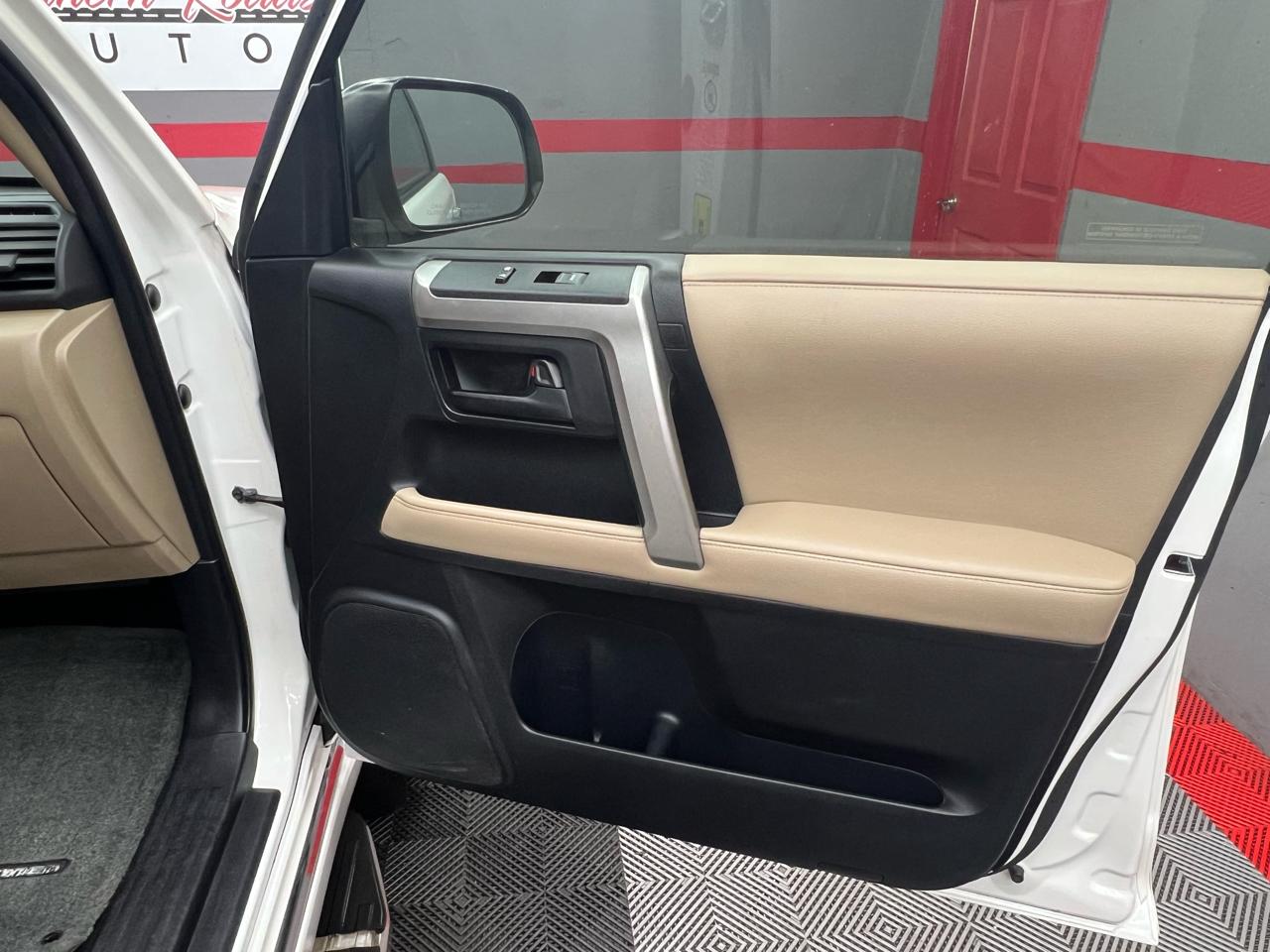 Toyota 4Runner SR5 Premium 2012