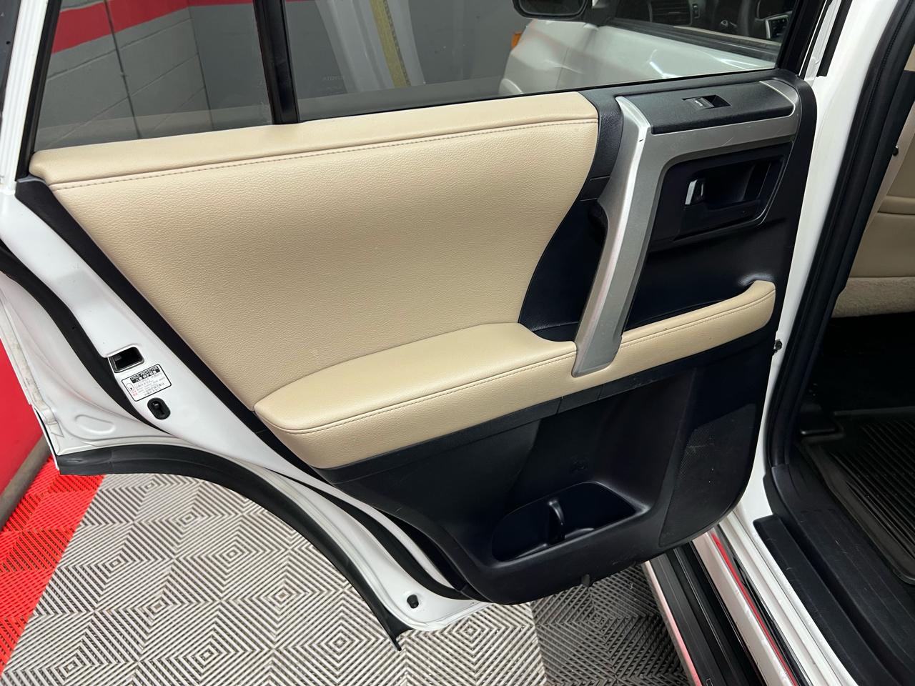 Toyota 4Runner SR5 Premium 2012