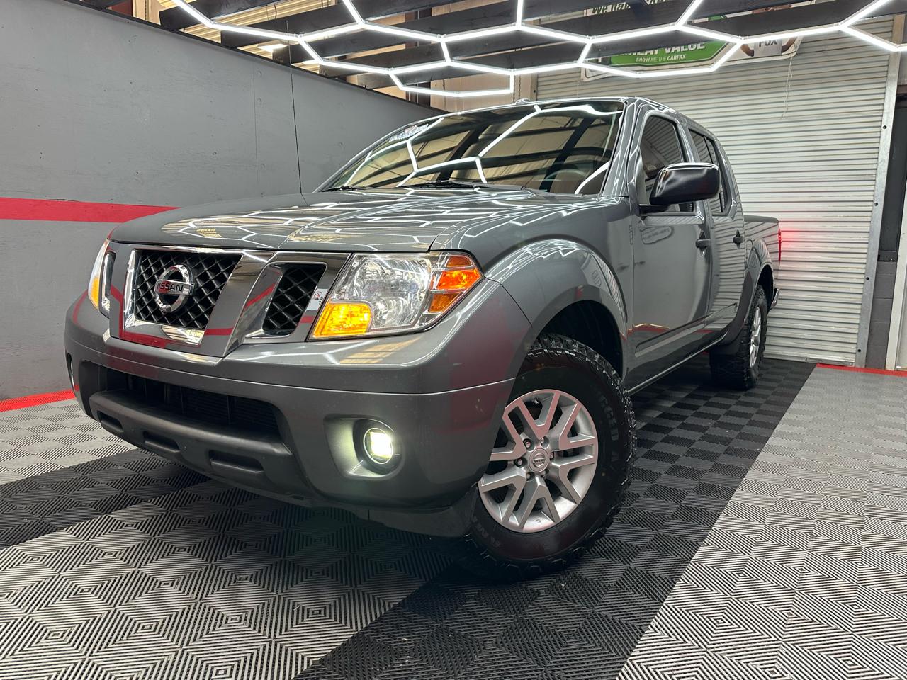 2017 Nissan Frontier SV Crew Cab V6