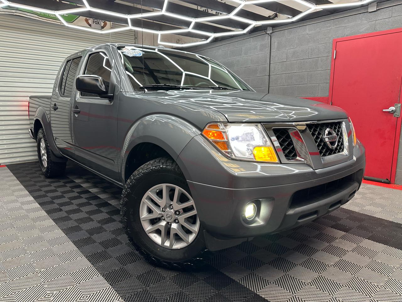 Nissan Frontier SV Crew Cab V6 2017