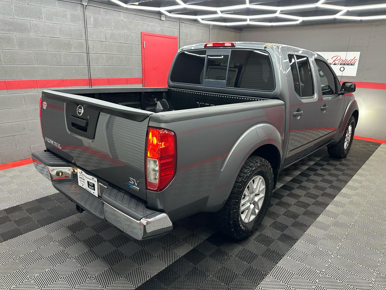 Nissan Frontier SV Crew Cab V6 2017