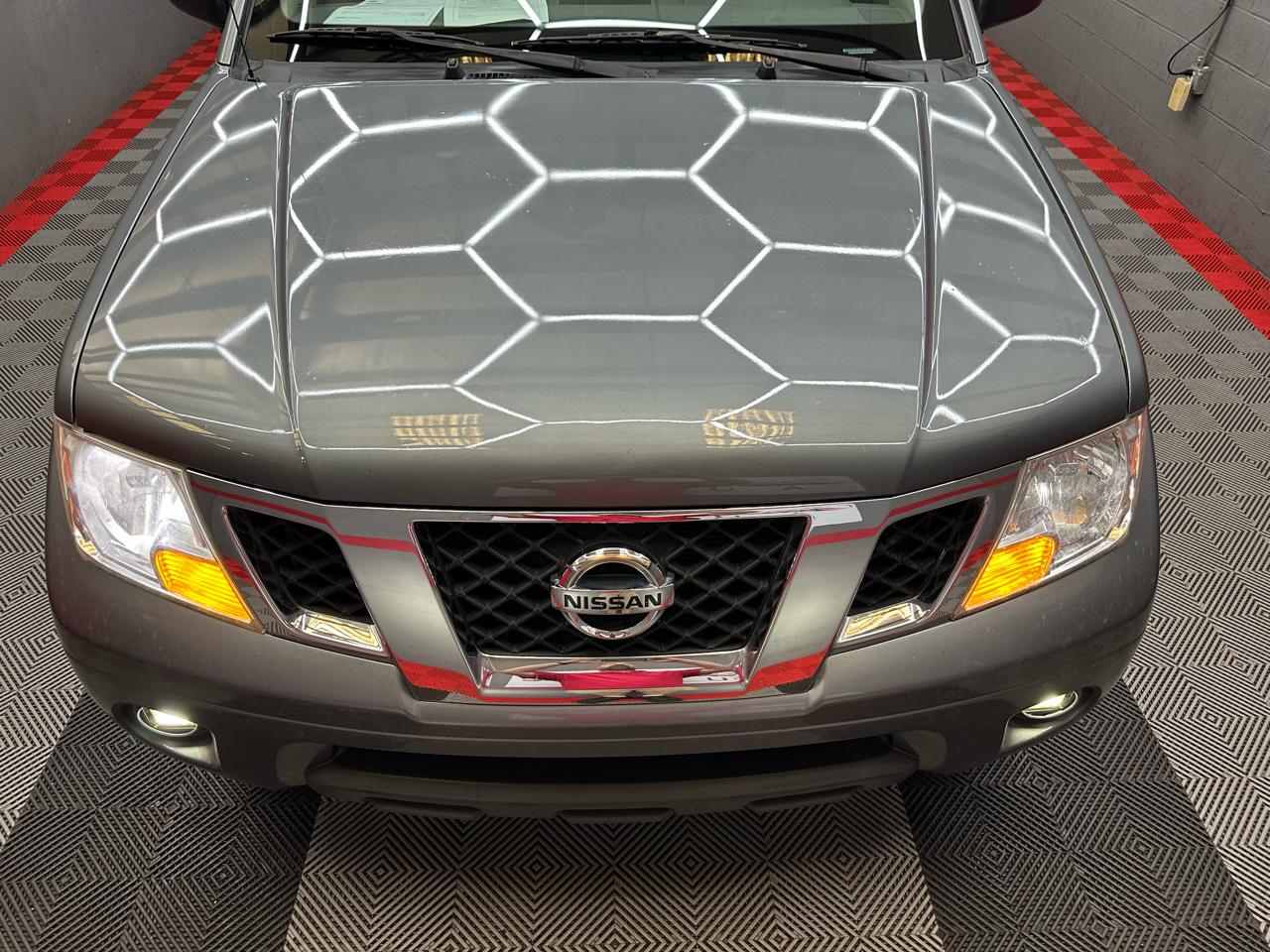 Nissan Frontier SV Crew Cab V6 2017