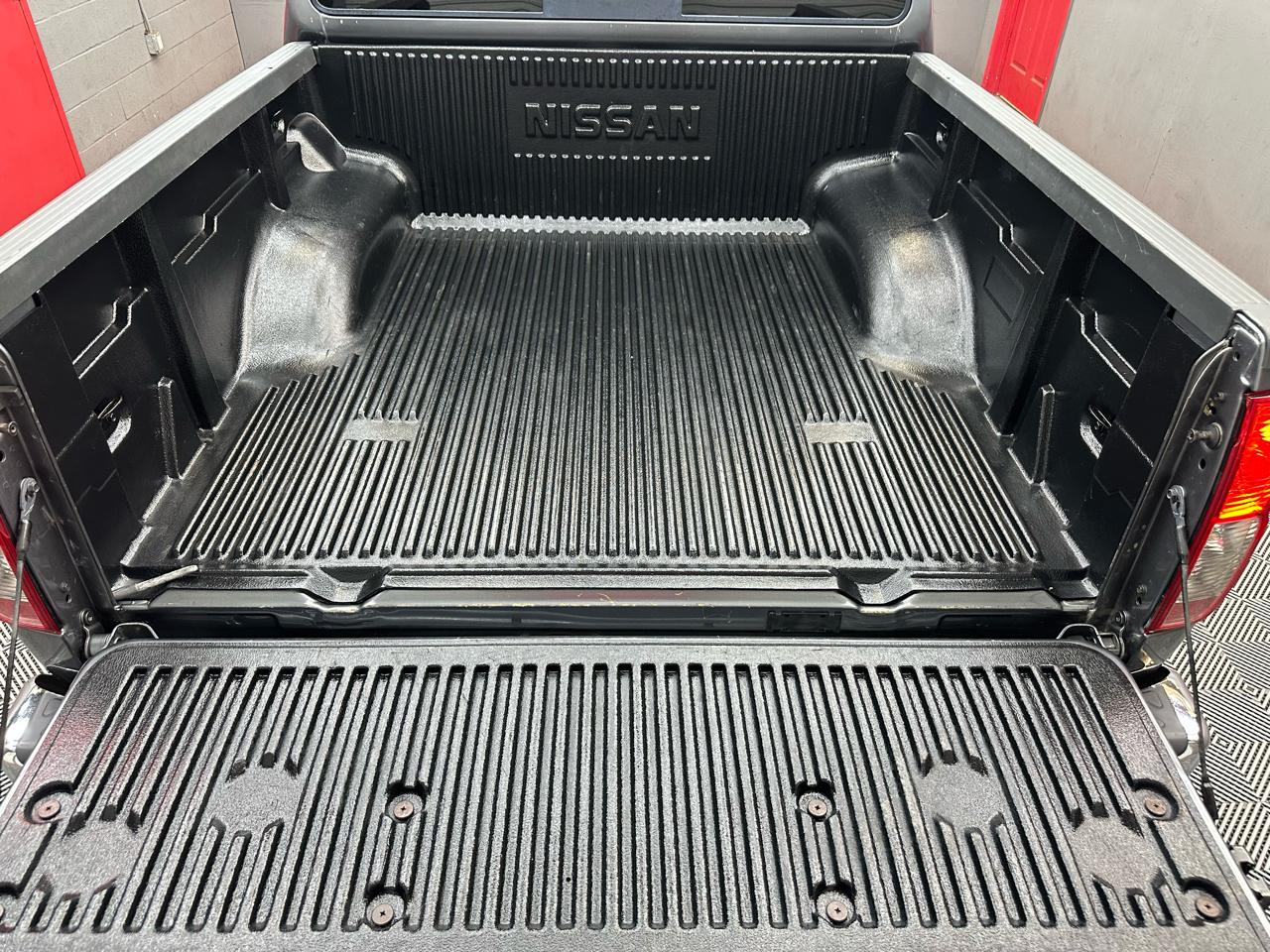 Nissan Frontier SV Crew Cab V6 2017