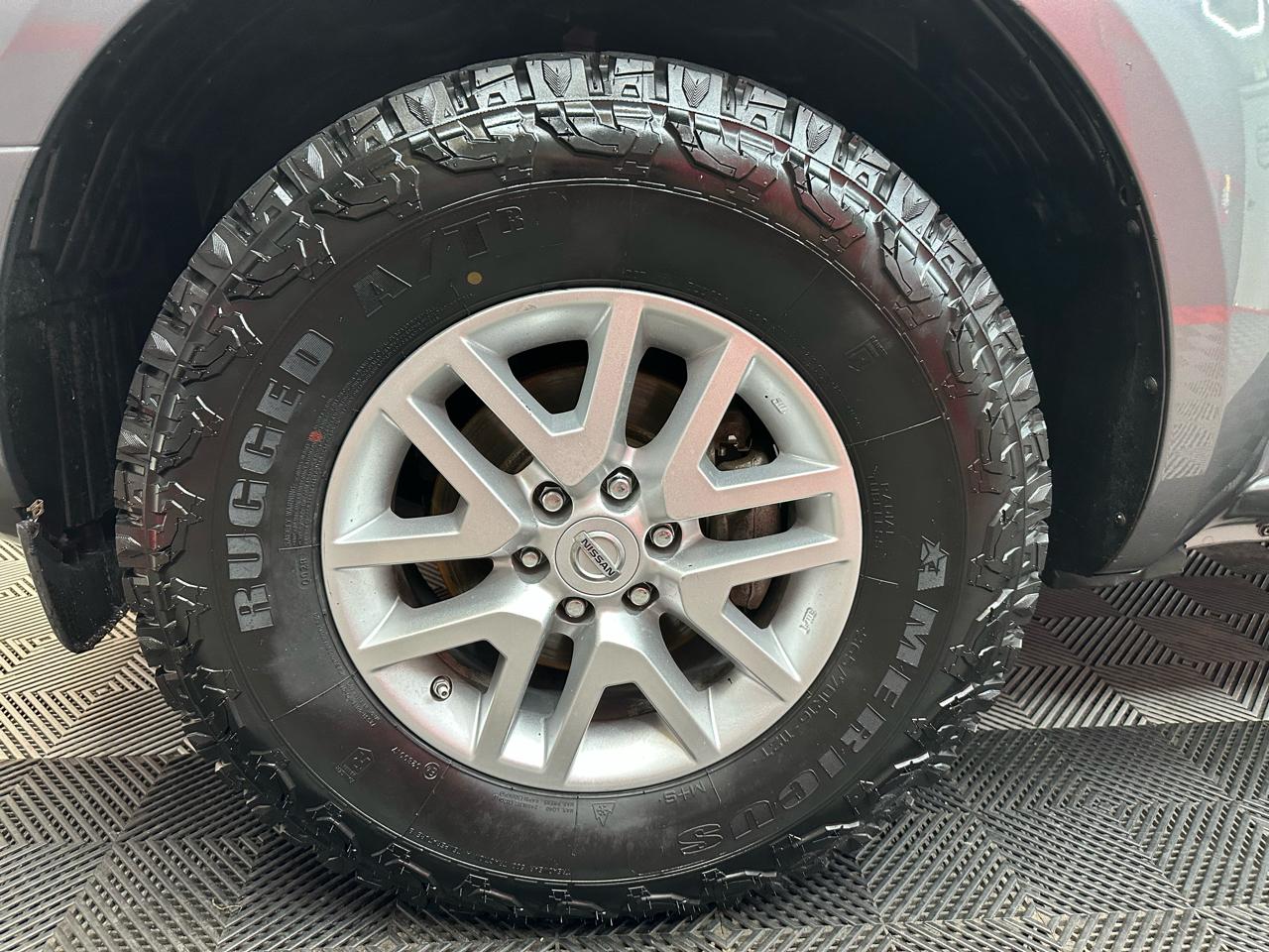 Nissan Frontier SV Crew Cab V6 2017