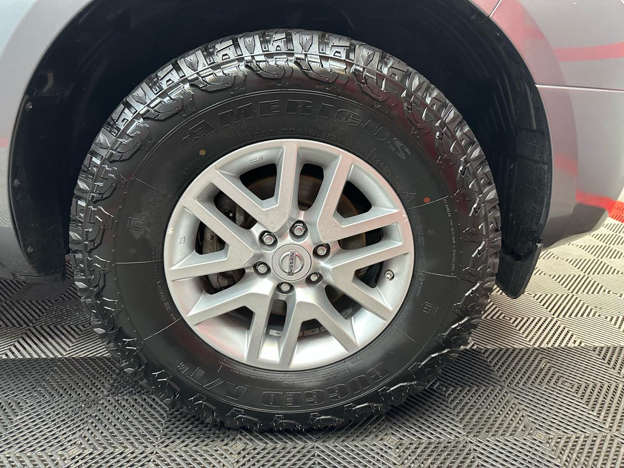 Nissan Frontier SV Crew Cab V6 2017